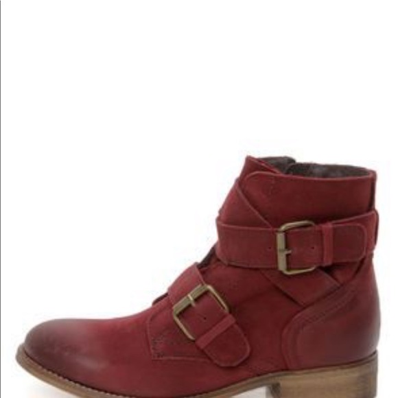 steve madden burgundy boots